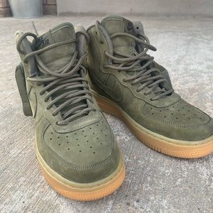Nike Air Force 1 Mid "Special Field"
